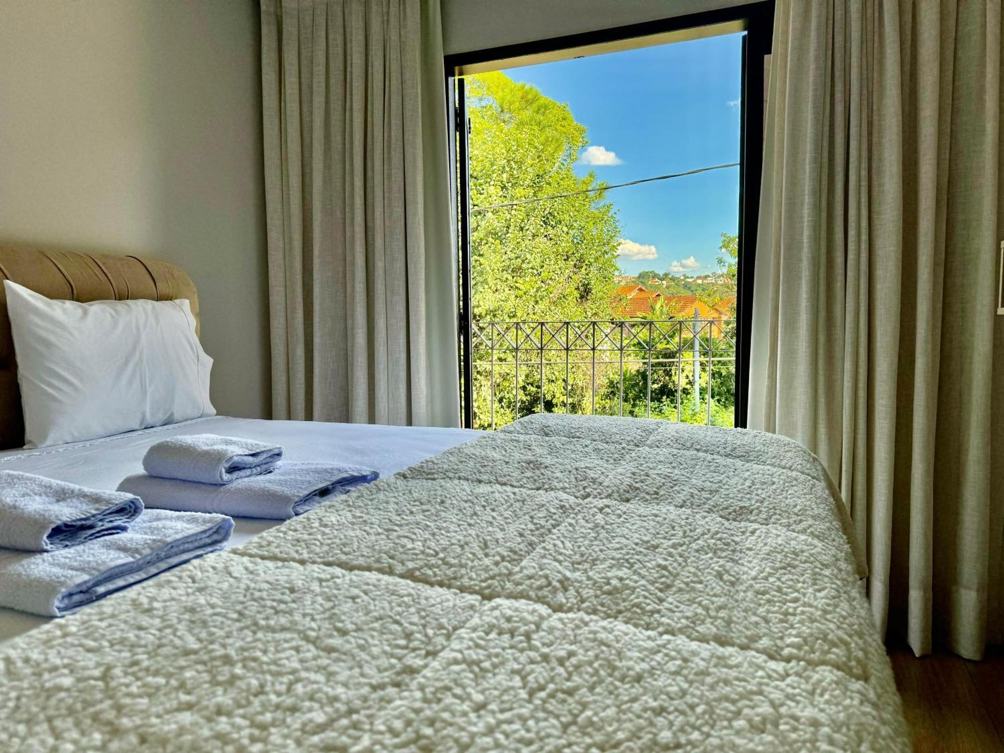 Apartamentos A 200M Do Centro - Hospedaria Villa Da Pedra Tiradentes Buitenkant foto