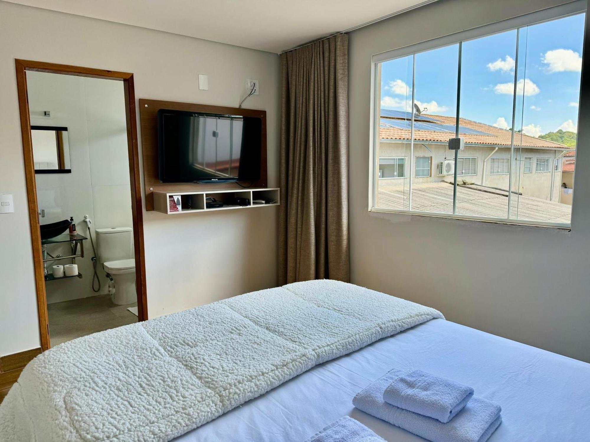 Apartamentos A 200M Do Centro - Hospedaria Villa Da Pedra Tiradentes Buitenkant foto