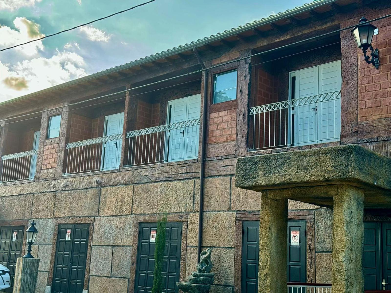 Apartamentos A 200M Do Centro - Hospedaria Villa Da Pedra Tiradentes Buitenkant foto