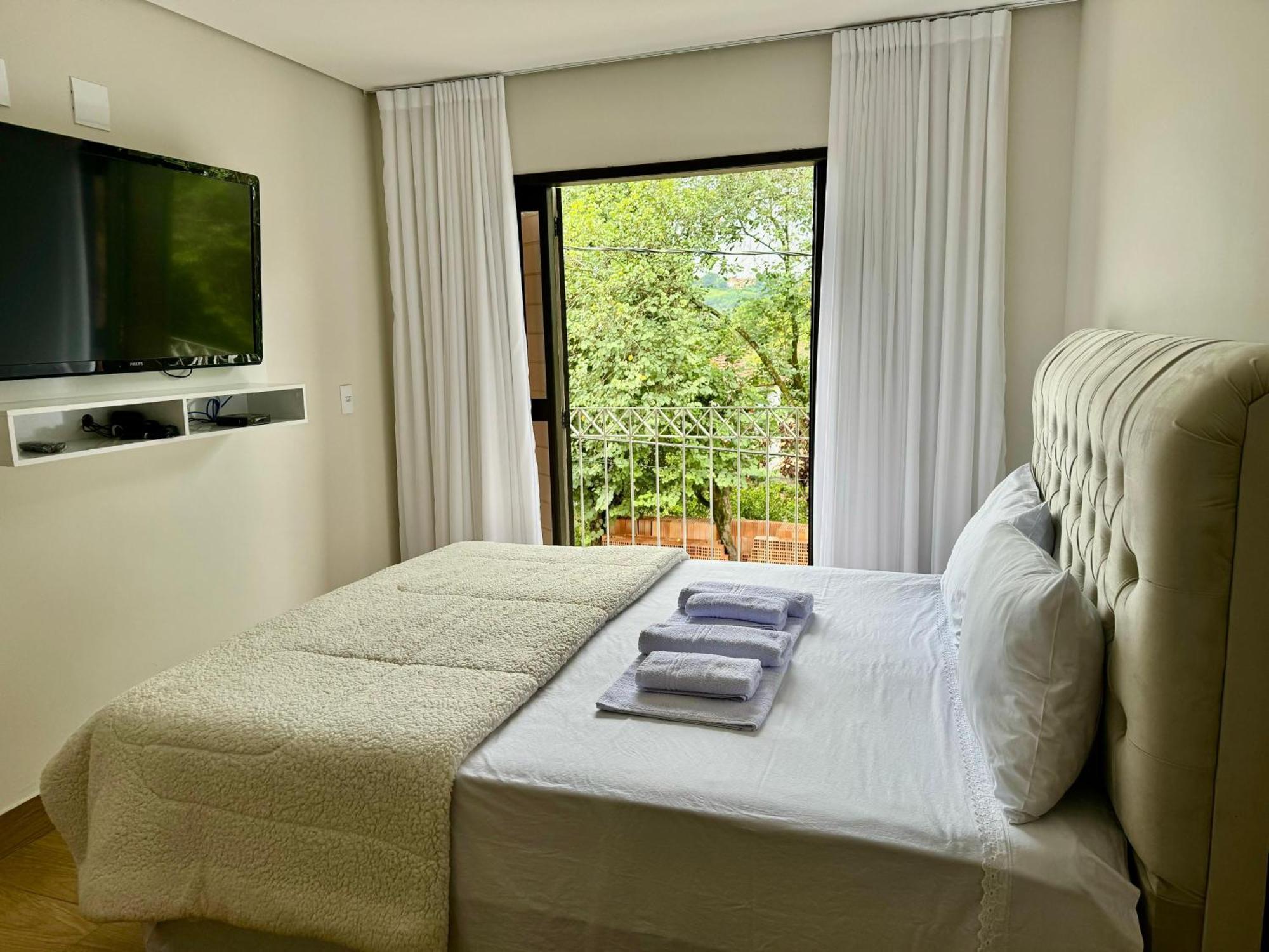 Apartamentos A 200M Do Centro - Hospedaria Villa Da Pedra Tiradentes Buitenkant foto