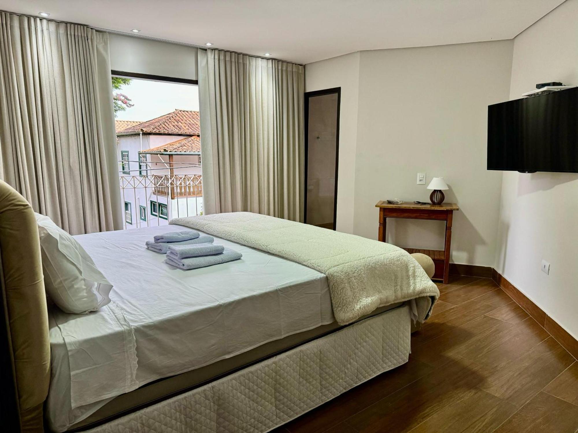 Apartamentos A 200M Do Centro - Hospedaria Villa Da Pedra Tiradentes Buitenkant foto