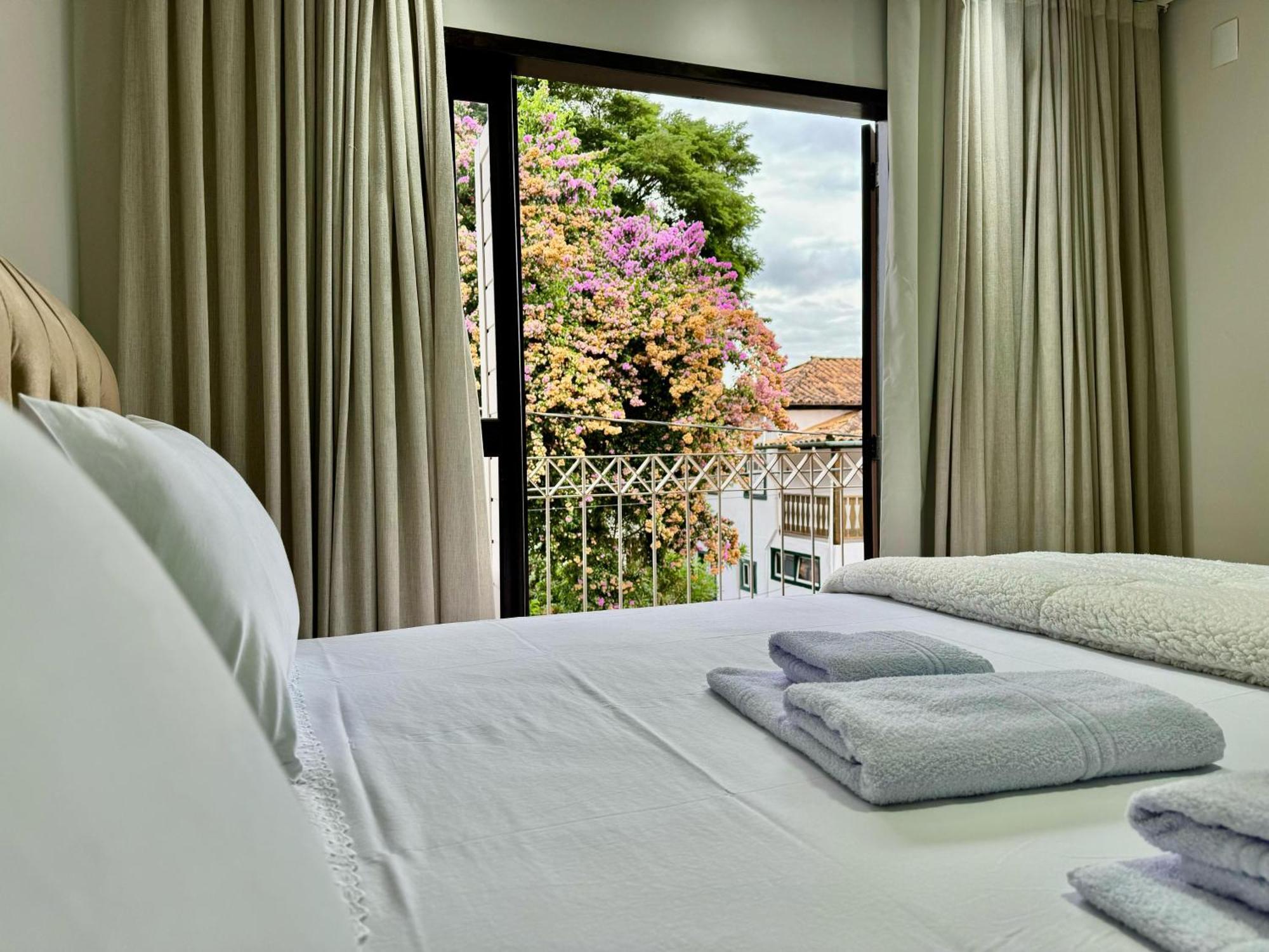 Apartamentos A 200M Do Centro - Hospedaria Villa Da Pedra Tiradentes Buitenkant foto